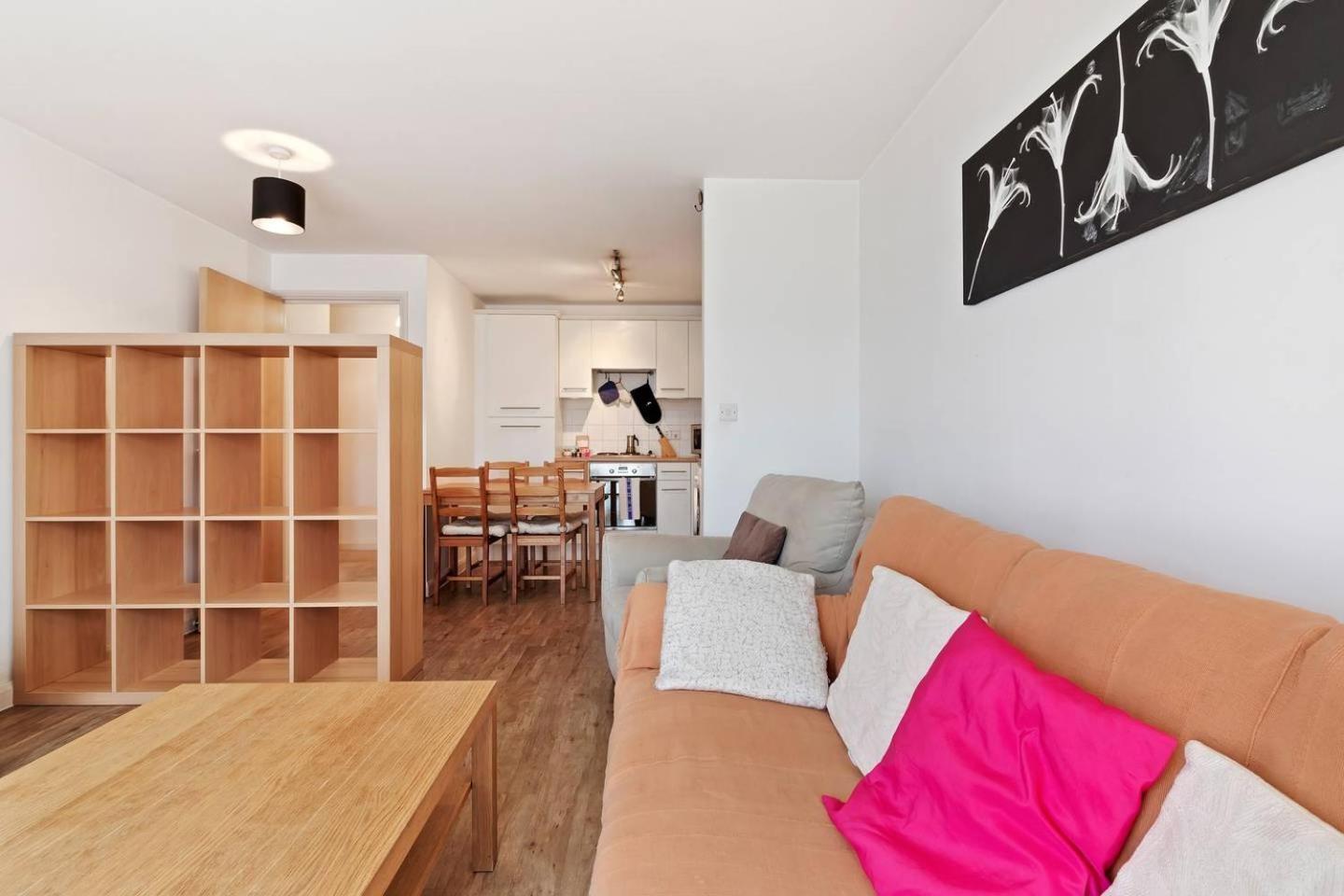 Modern 2 Bedroom Apartment in Homerton Londen Buitenkant foto